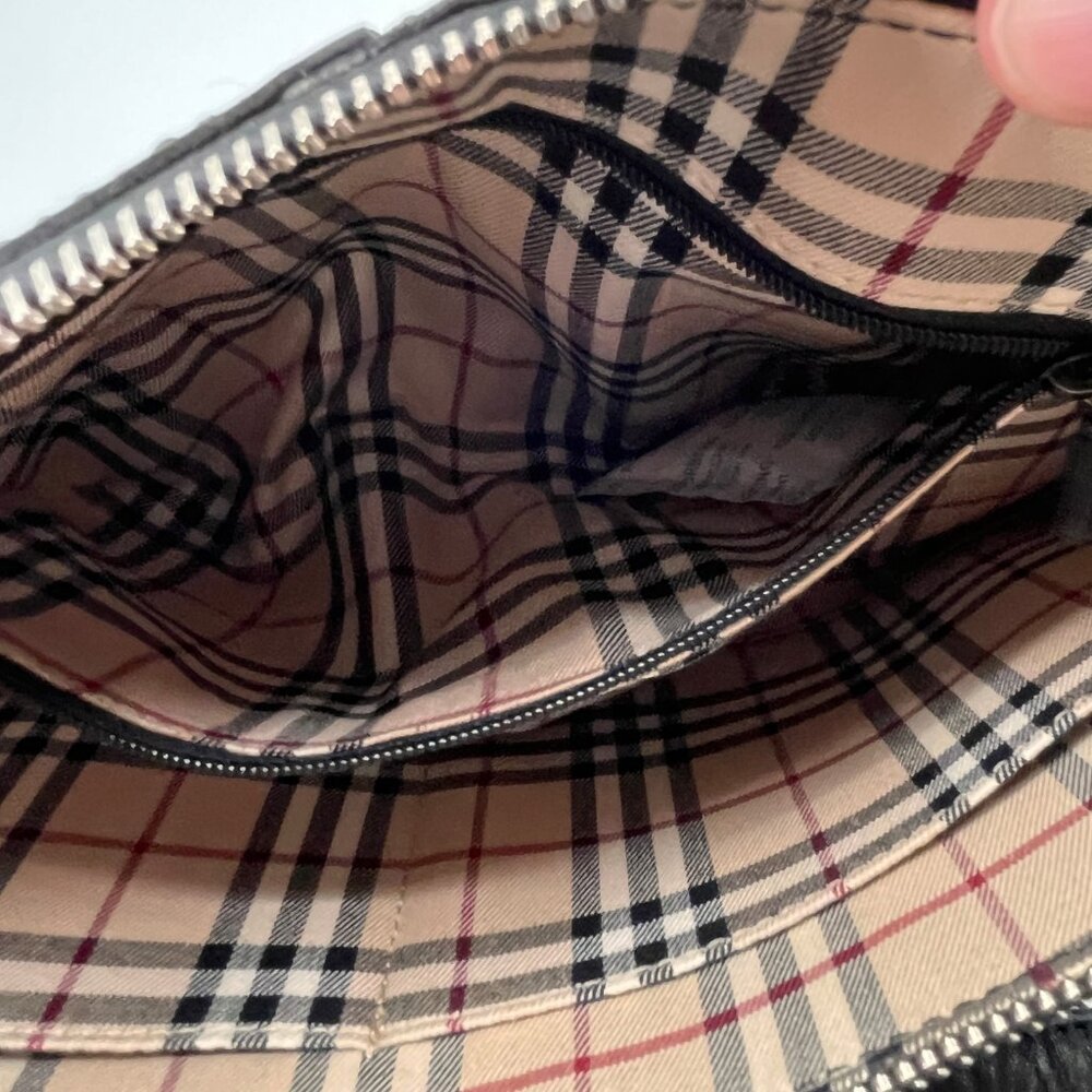 Burberry Leather Shoulder Bag Black Zip Top Silver Hardware Inner Pocket - Picture 9 of 13